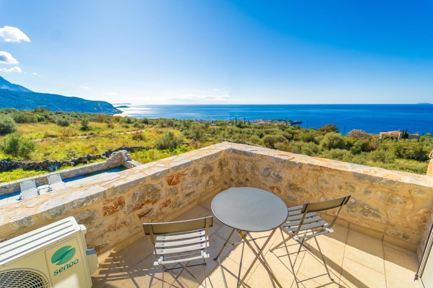 Villa Dioni Ena Pirgos  Exterior photo